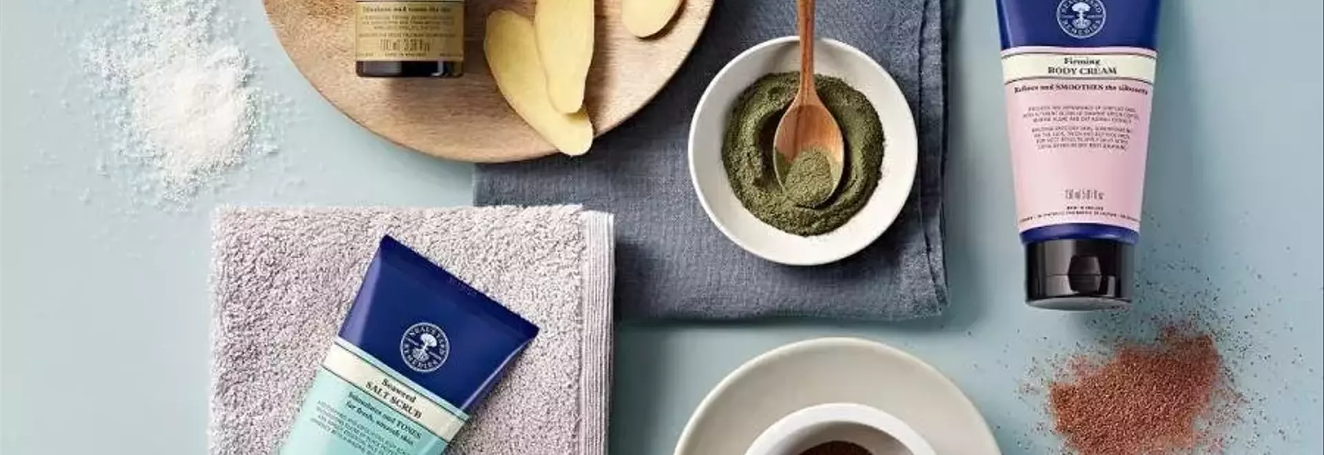 6 Travel Essentials for Glowing Skin and Comfort