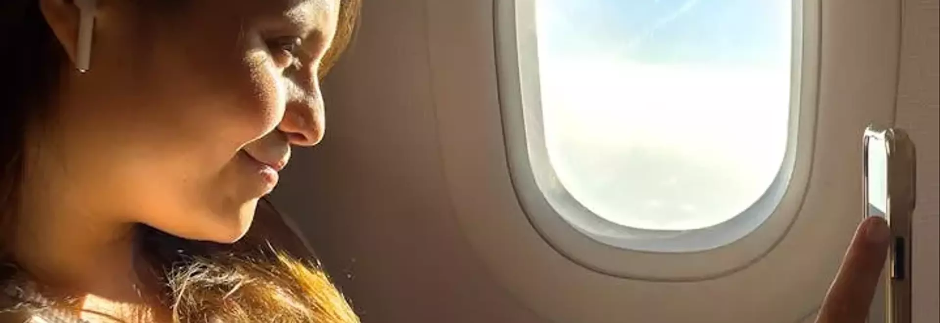 The Truth About In-Flight Skincare: Viral Trend or Hygiene Hazard?