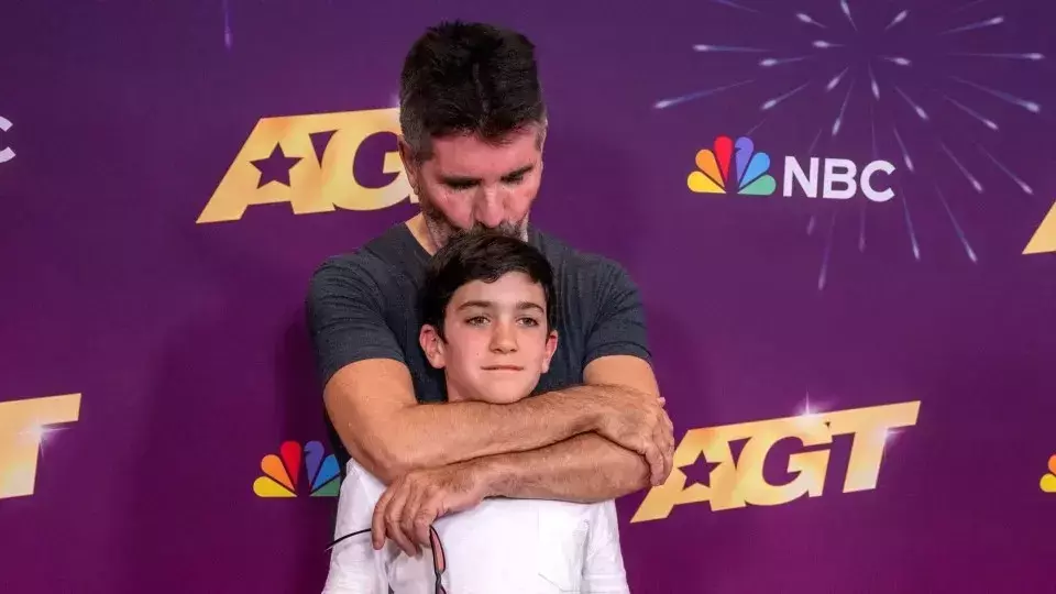 Saiba tudo sobre o filho de Simon Cowell, o pequeno Eric