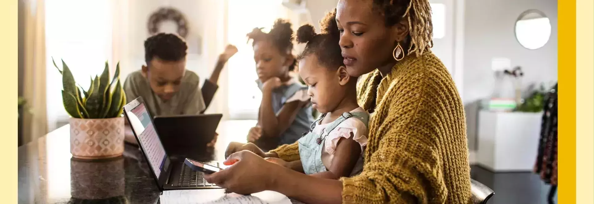 The Socioeconomic Divide in Children's Screen Time: A Deeper Look