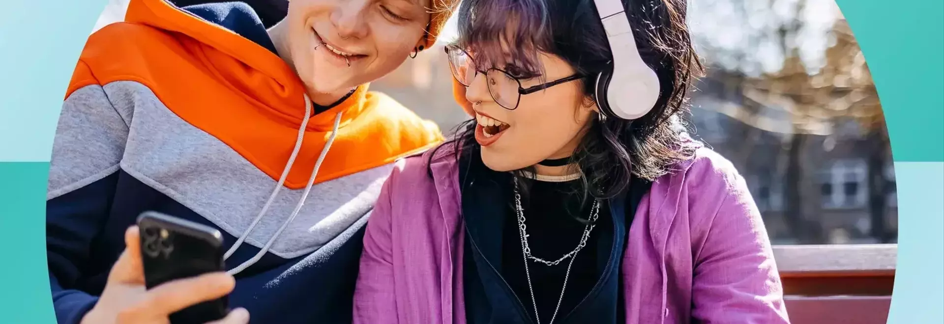 Spotify's New Direct Messaging Feature Raises Teen Safety Concerns