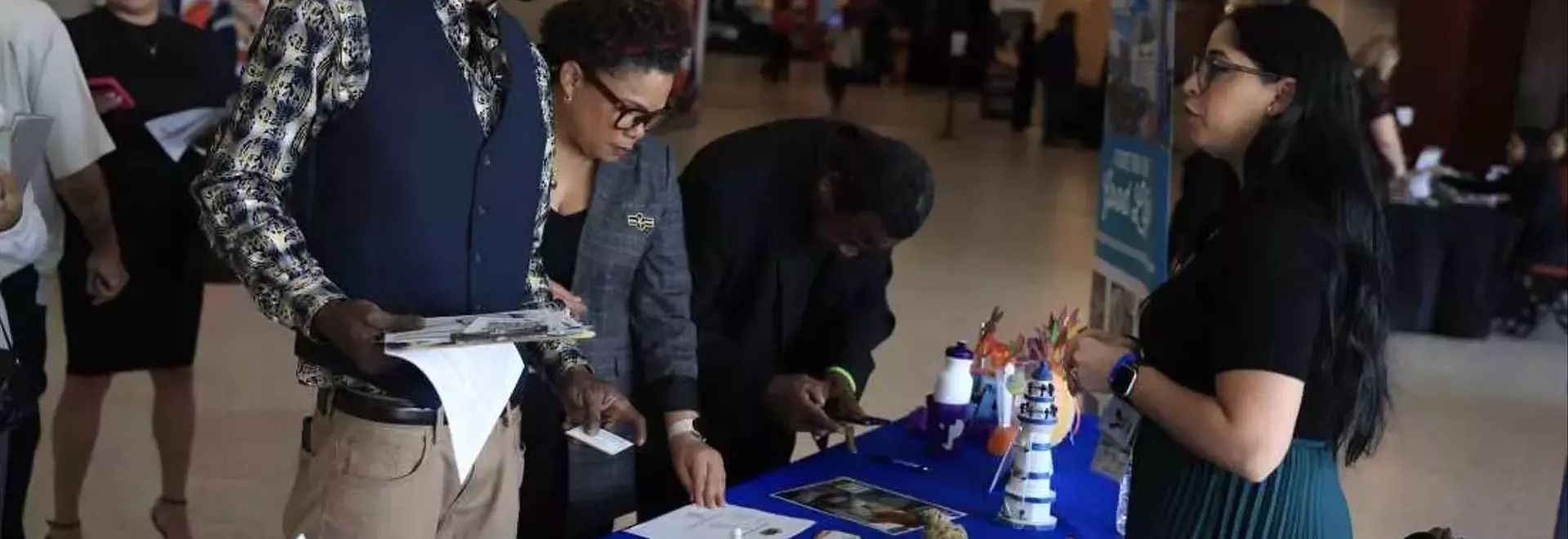 The Obscured Reality: Navigating the U.S. Job Market Amidst Government Stalemate