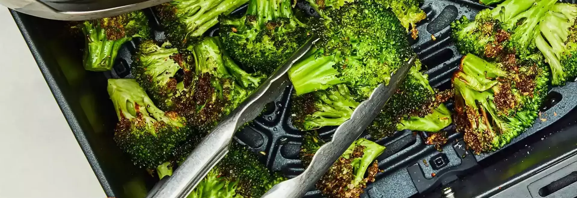 Maximize Your Holiday Kitchen: The Air Fryer's Essential Role on Thanksgiving