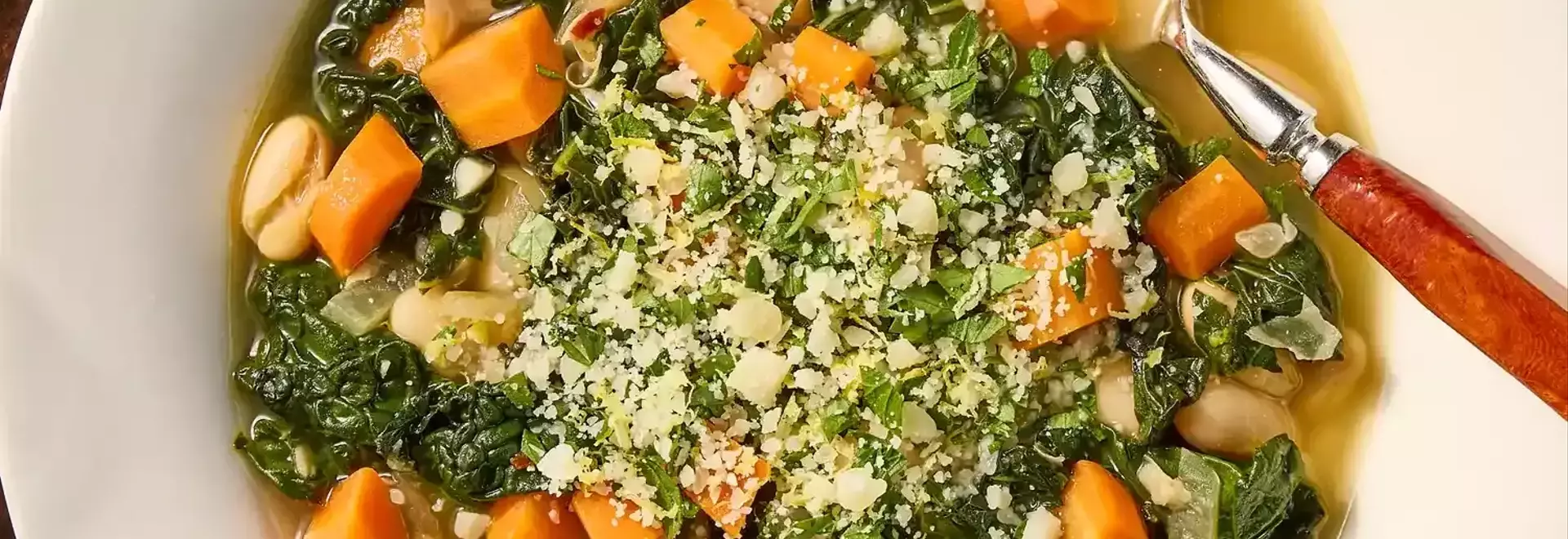 Hearty White Bean and Kale Stew with Lemon and Garlic
