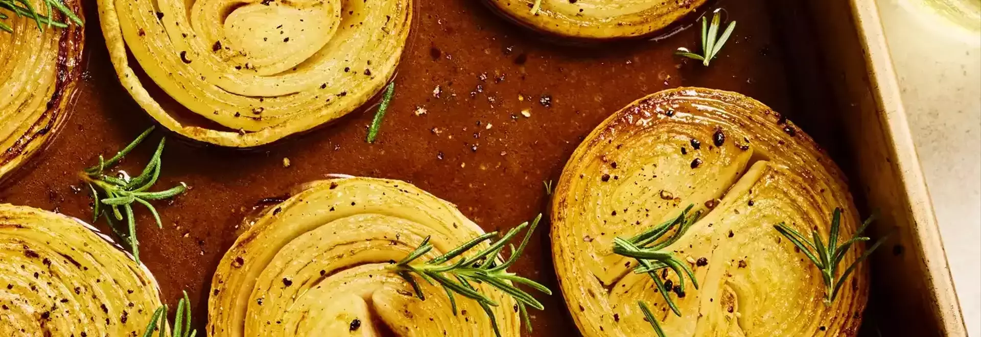Balsamic Rosemary Melting Onions: A Flavorful Side Dish