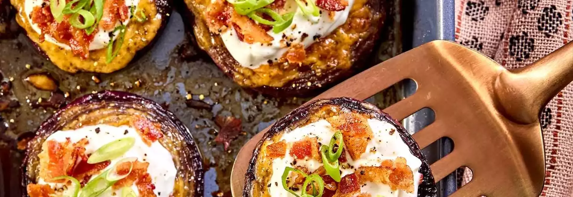 Delicious Melted Onions with Savory Toppings