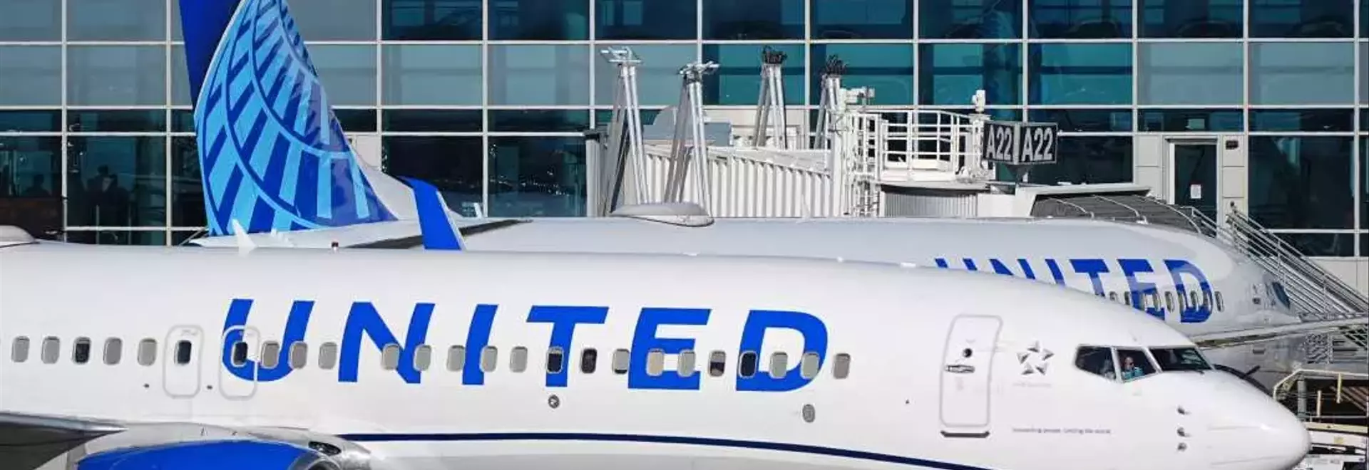 United Airlines Flight Returns to Dulles After Engine Failure During Takeoff