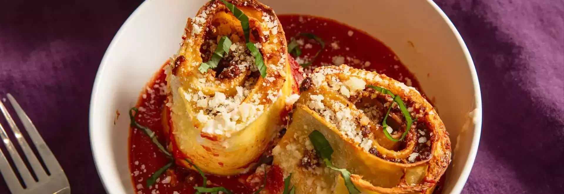 Bolognese Lasagna Rosettes: A Culinary Delight