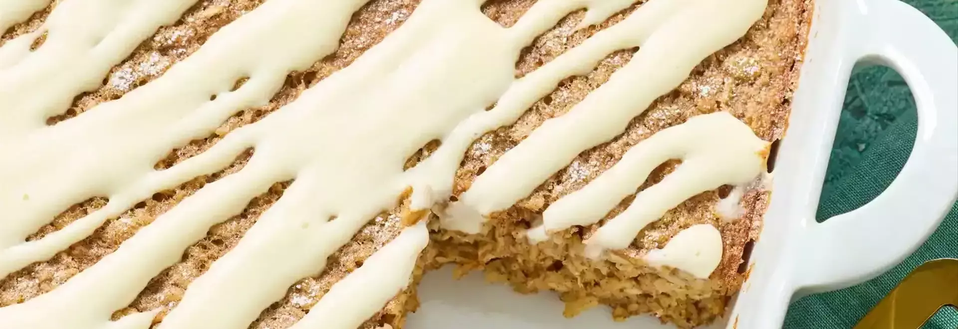 Gingerbread Baked Oats: A Cozy and Nourishing Breakfast Treat