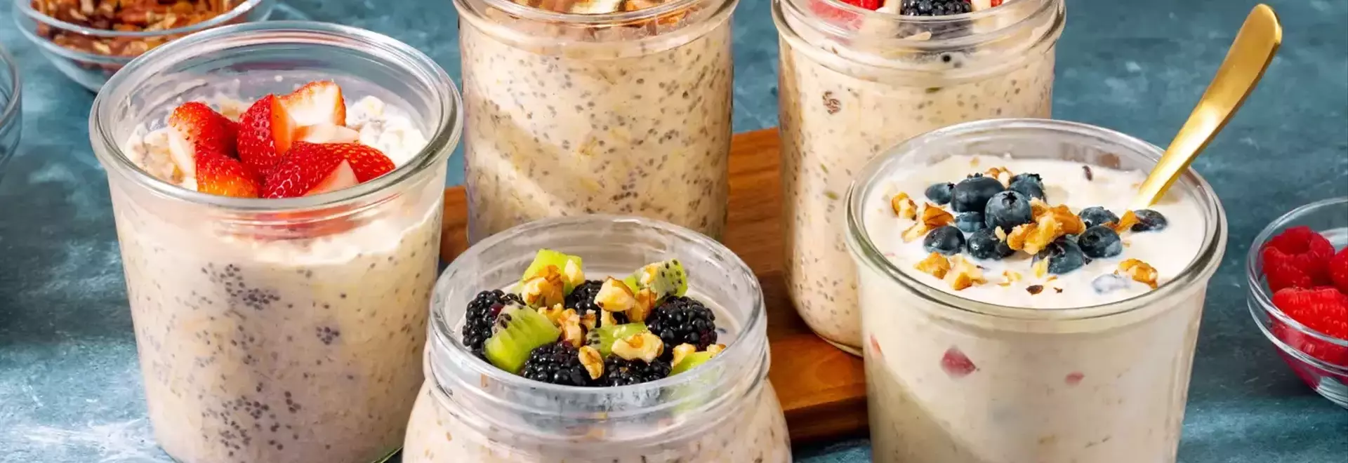 A Comparative Review of Celebrity Overnight Oats Recipes