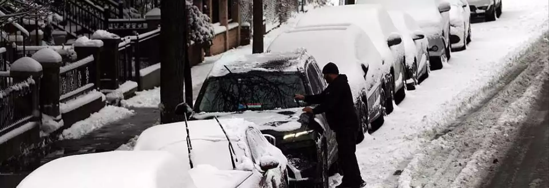 Severe Winter Weather Grips US, Disrupting Holiday Travel