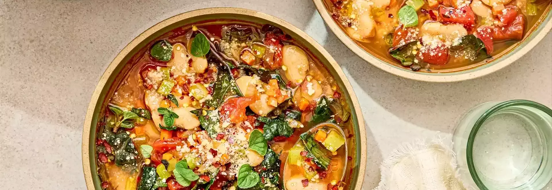 Quick & Comforting White Bean and Kale Soup with Fire-Roasted Tomatoes