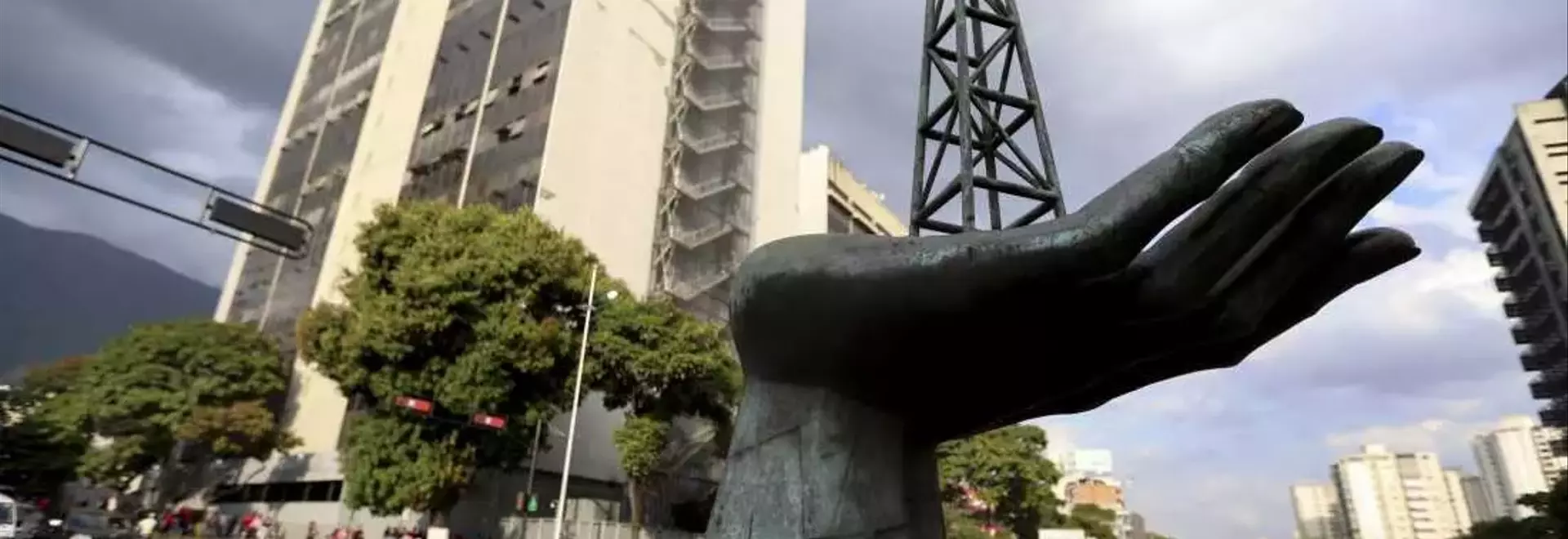 Will Global Oil Abundance Deter Investment in Venezuelan Reserves?