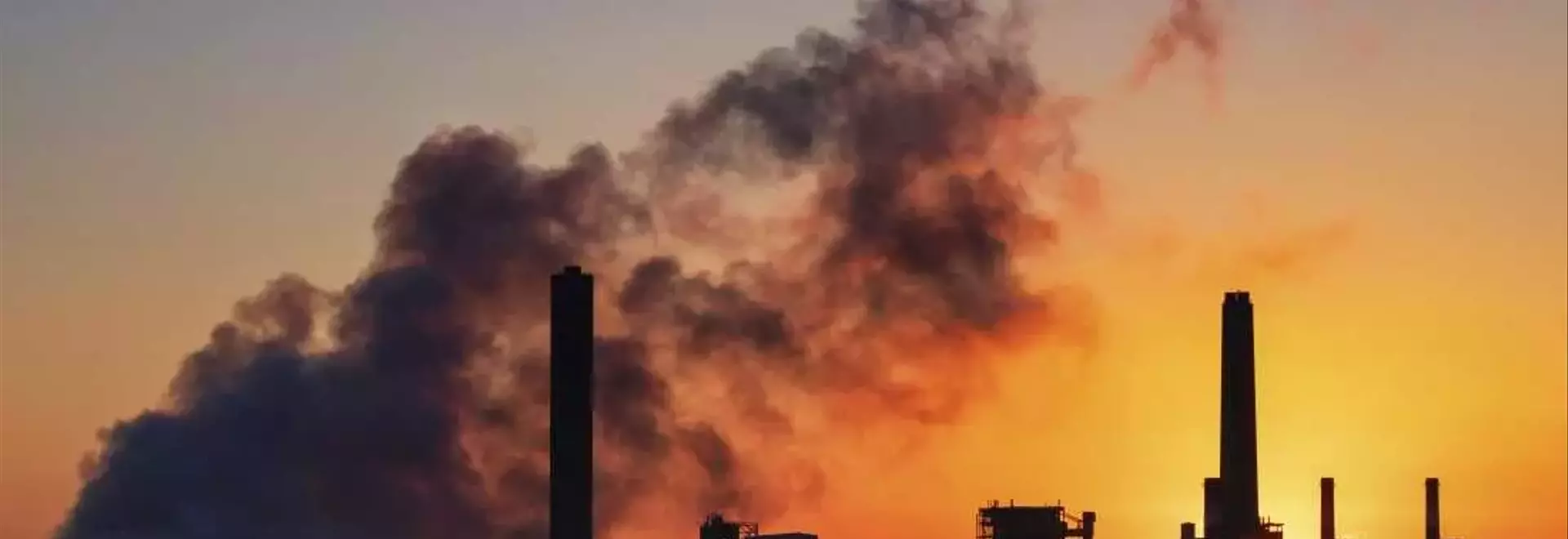 EPA Alters Approach to Air Pollution Rule Cost-Benefit Analysis