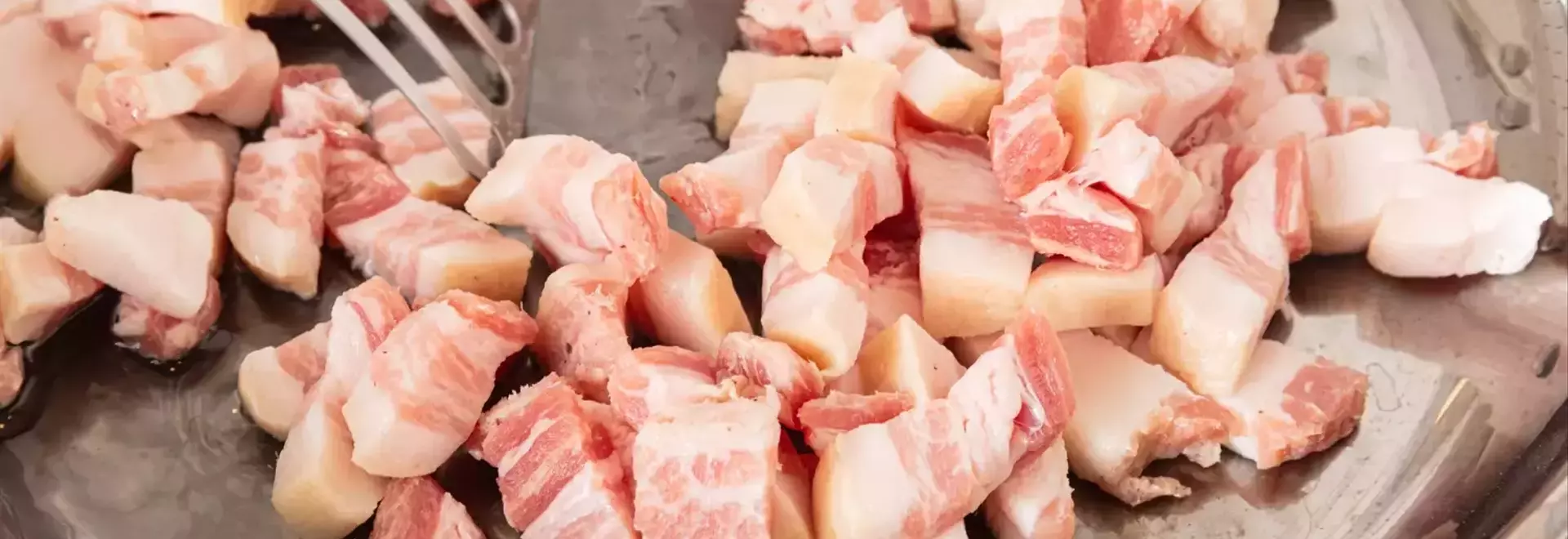 The Art of Perfectly Diced Pork: A Guide to Effortless Preparation