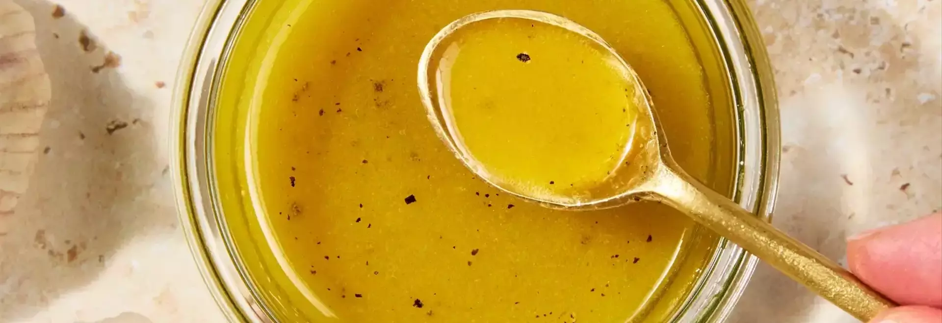 Crafting the Perfect Honey-Mustard Apple Cider Vinaigrette