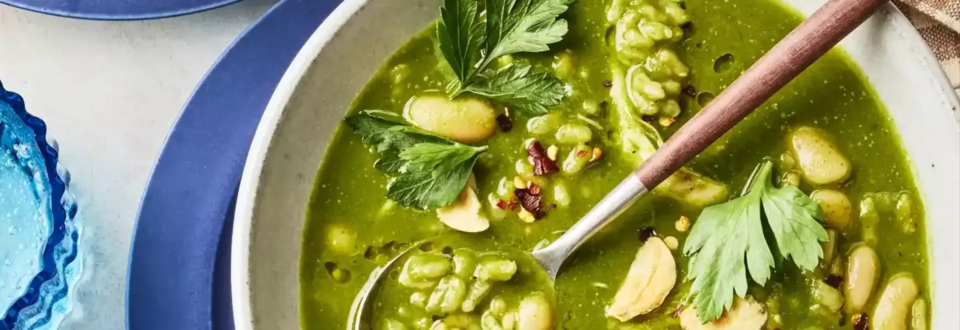 Revitalizing Green "Swamp" Soup: A Quick & Healthy Meal