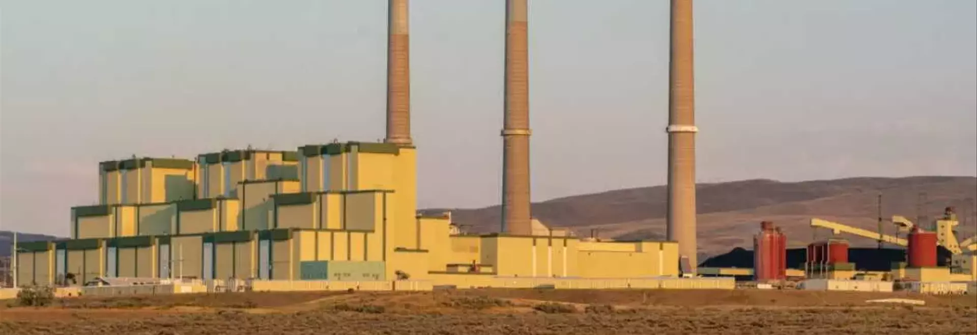 Federal Mandate on Coal Plant Sparks Legal Battle in Colorado