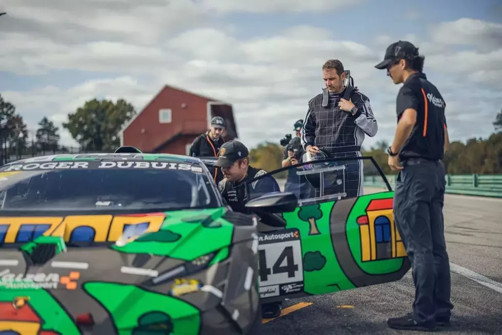 Lamborghini Huracán Super Trofeo Evo2 Dominates Lightning Lap 2026