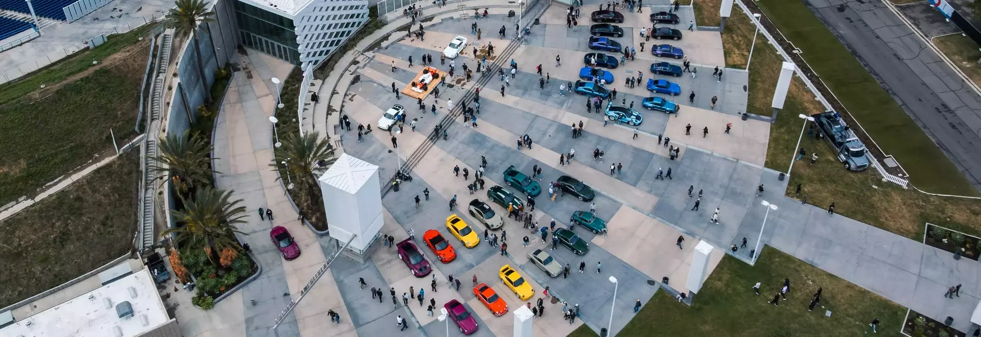 Air/Water Show Unites Porsche Enthusiasts in Costa Mesa