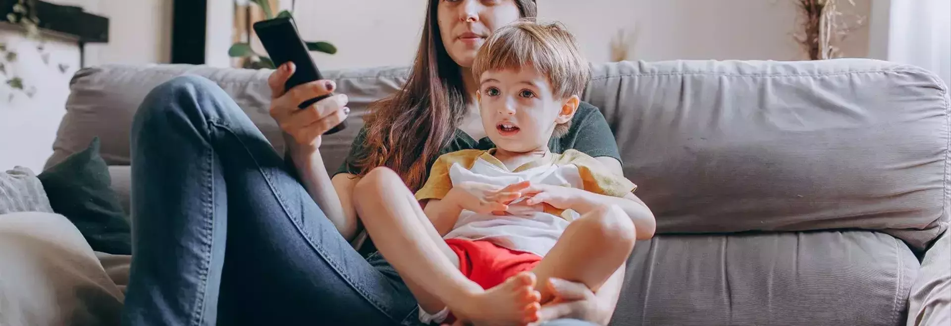 Understanding the 'Silky Mom' Parenting Approach