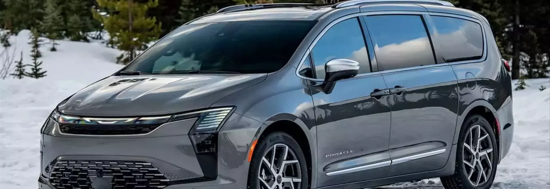 Chrysler Replaces Voyager with New Pacifica LX