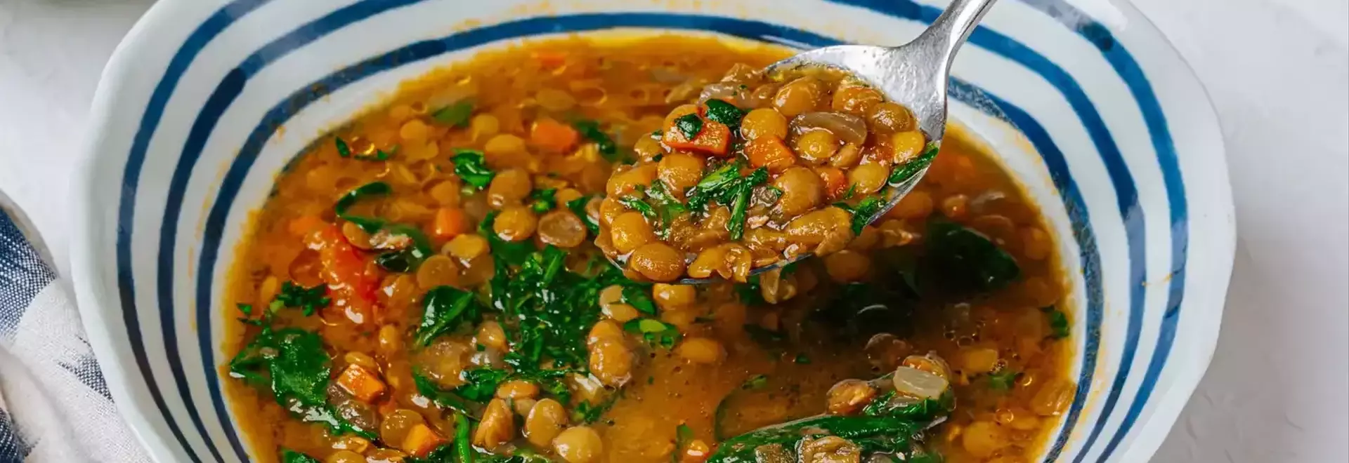 Mastering Slow-Cooker Lentil Soup: A Guide to Rich Flavors and Perfect Texture