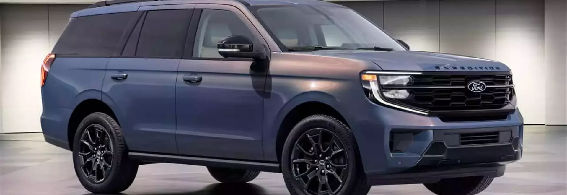 Ford Expedition Celebrates 30 Years with Special Edition Featuring Mustang Dark Horse Paint