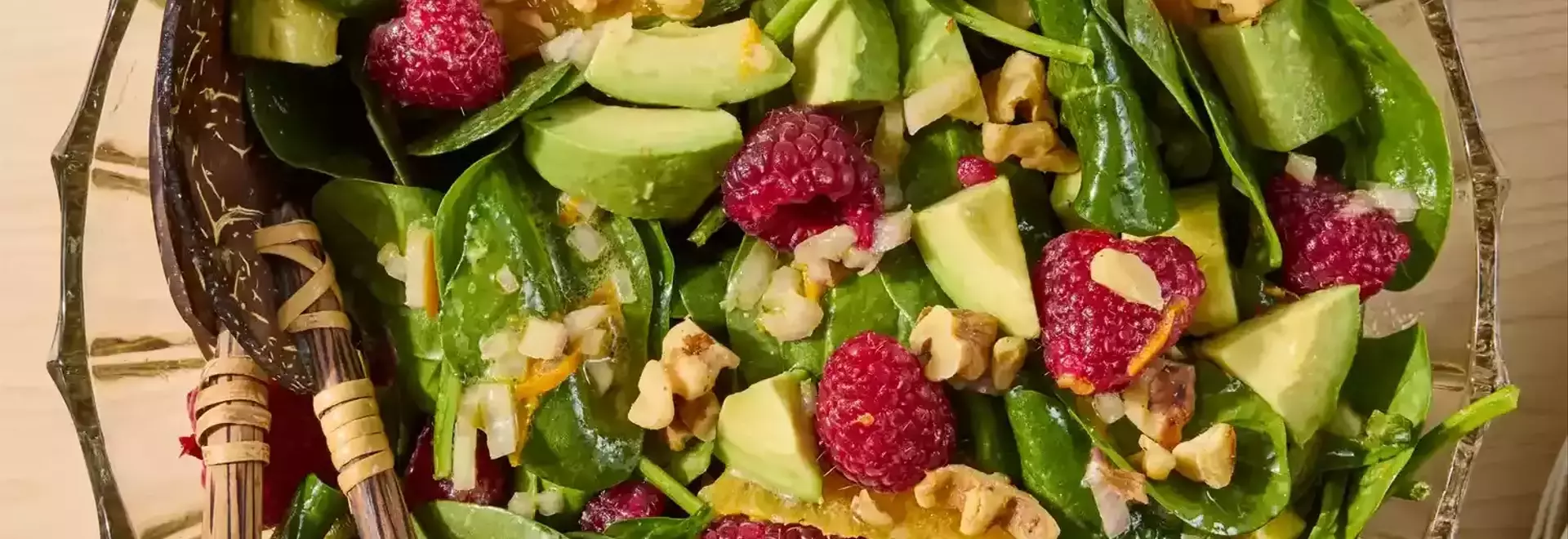 19 Refreshing Spinach Salad Recipes Perfect for Springtime
