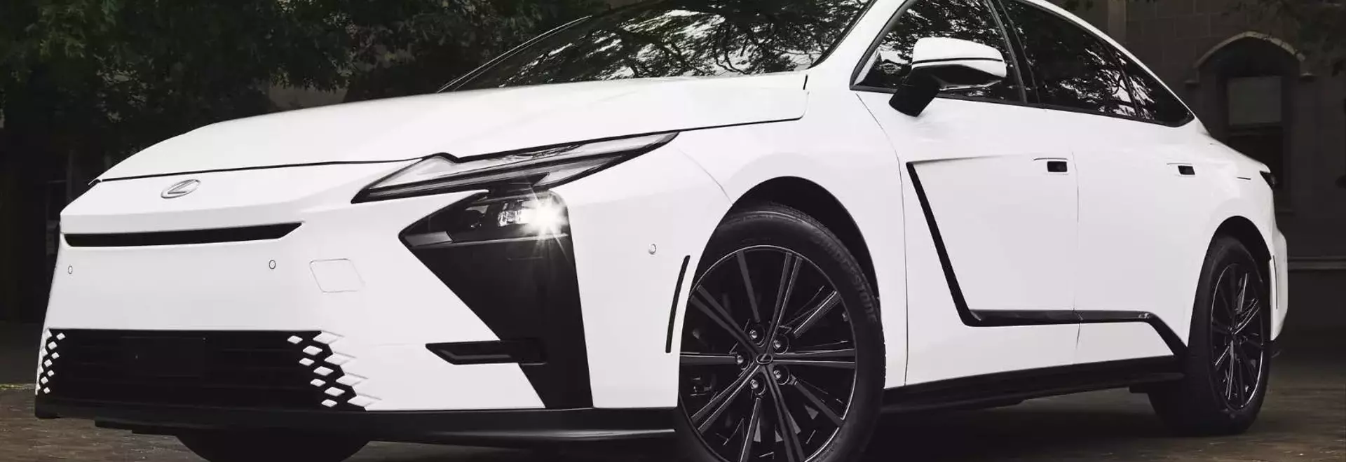 2026 Lexus ES Hybrid: Pricing and June Availability Announced