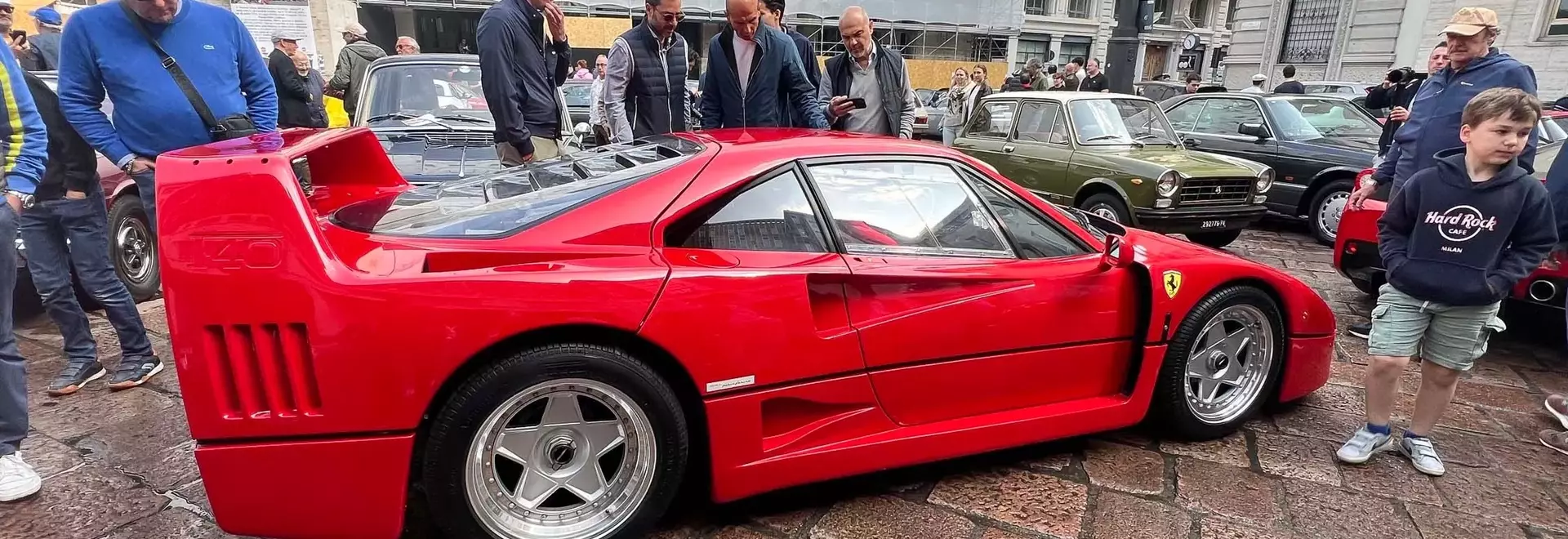 Piazza Affari: Milan's Unconventional Car Enthusiast Gathering