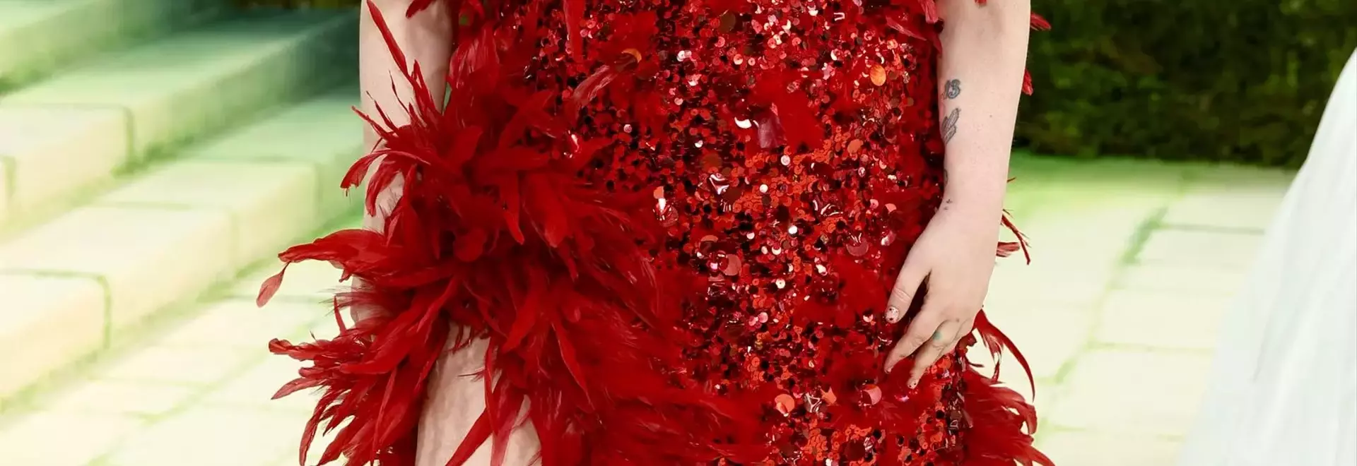 Lena Dunham's Triumphant Return to the Met Gala, Inspired by Baroque Artistry
