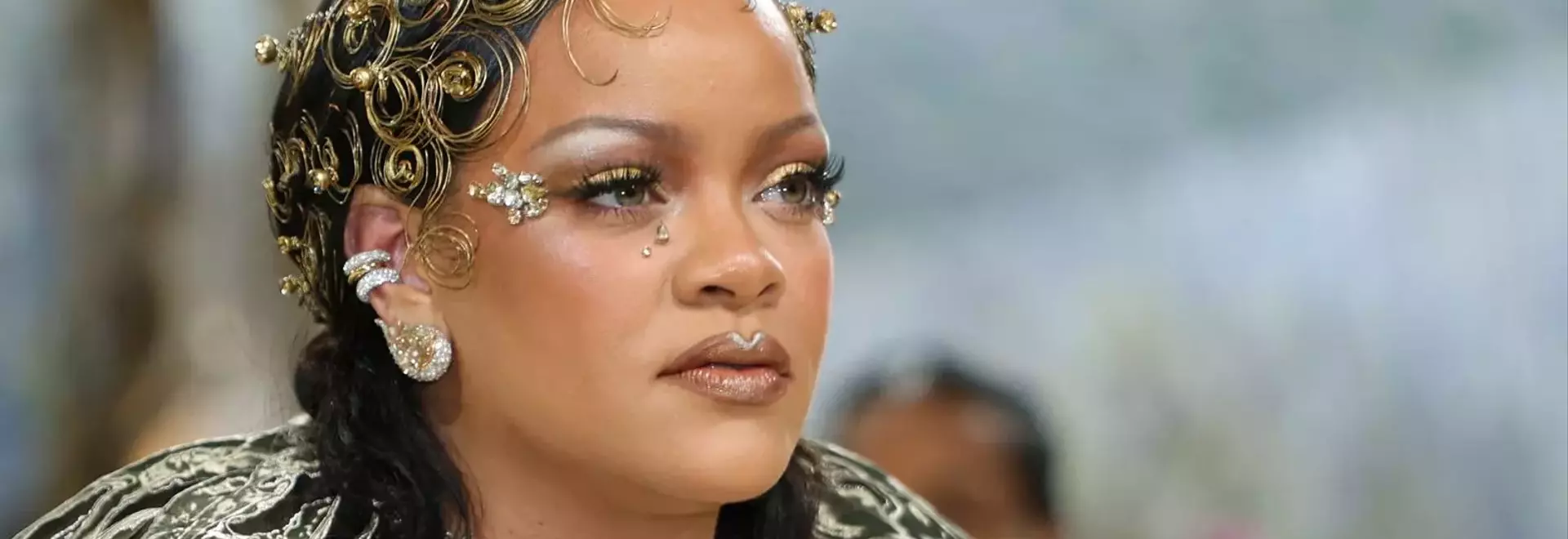 Rihanna's Met Gala 2026 'Living Sculpture' Hairstyle: A Masterpiece of Art Deco Glamour