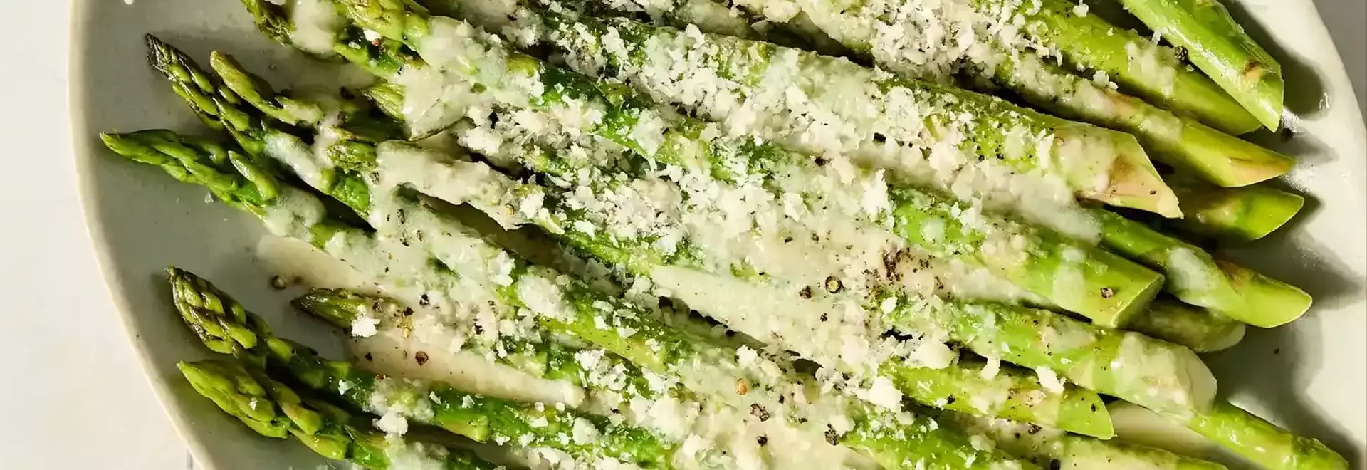 Cacio e Pepe Asparagus: A Flavorful and Healthy Side Dish