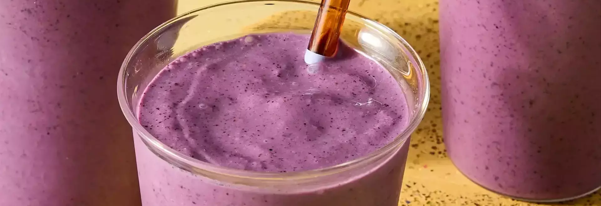 The Ultimate Mood-Boosting Smoothie: Berries, Kefir, and Almond Butter