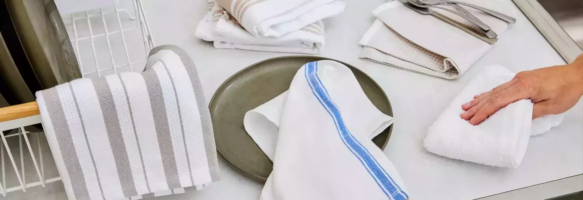 The Ultimate Guide to Kitchen Towels: Finding the Best for Every Task