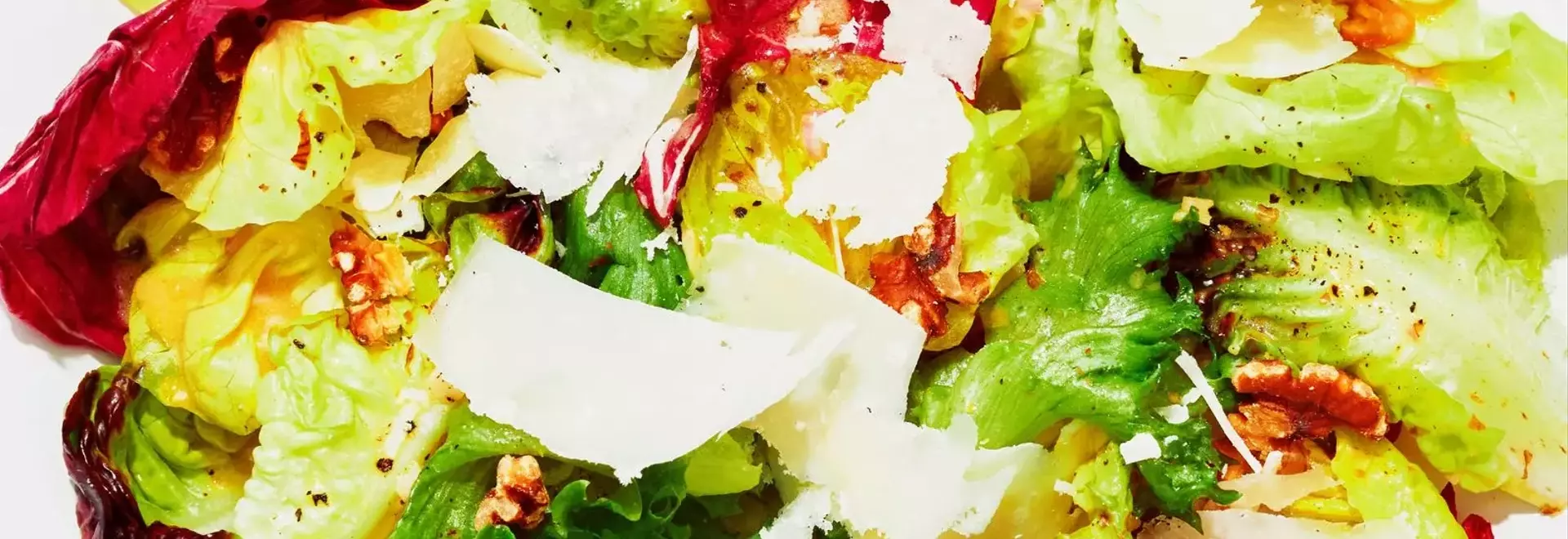 The Art of Crafting a Perfectly Balanced Green Salad