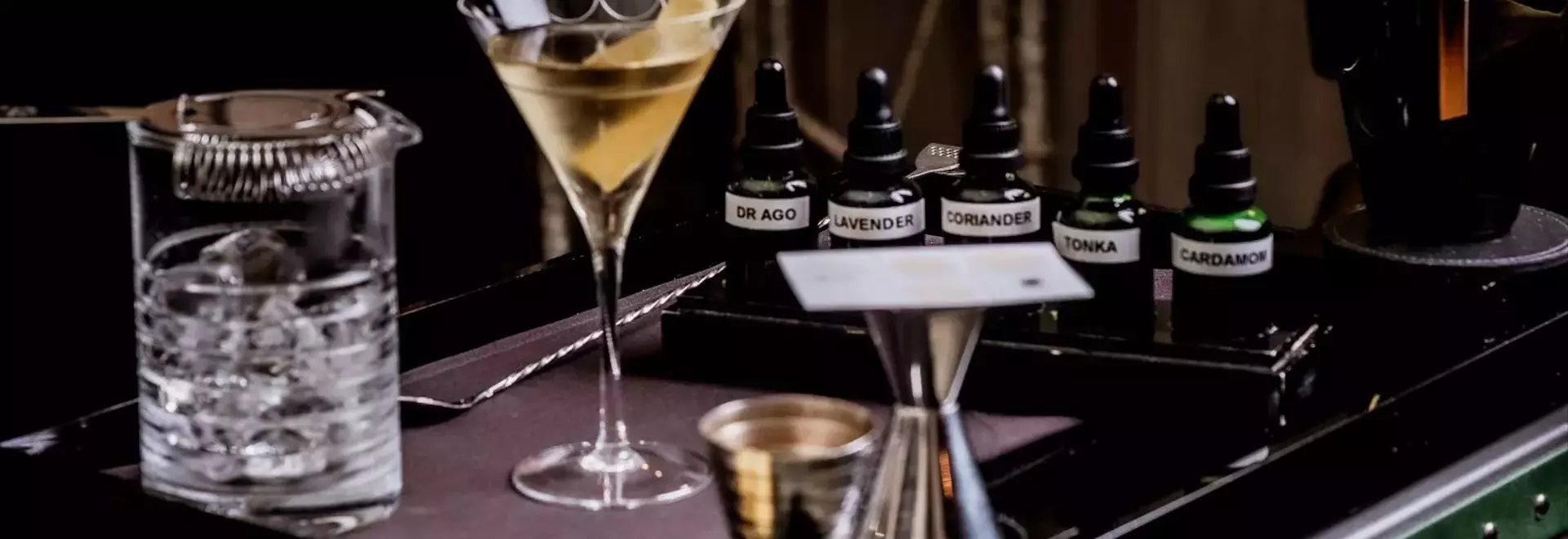 The Resurgence of Martini Trolleys: A Nod to Classic Sophistication and Interactive Dining