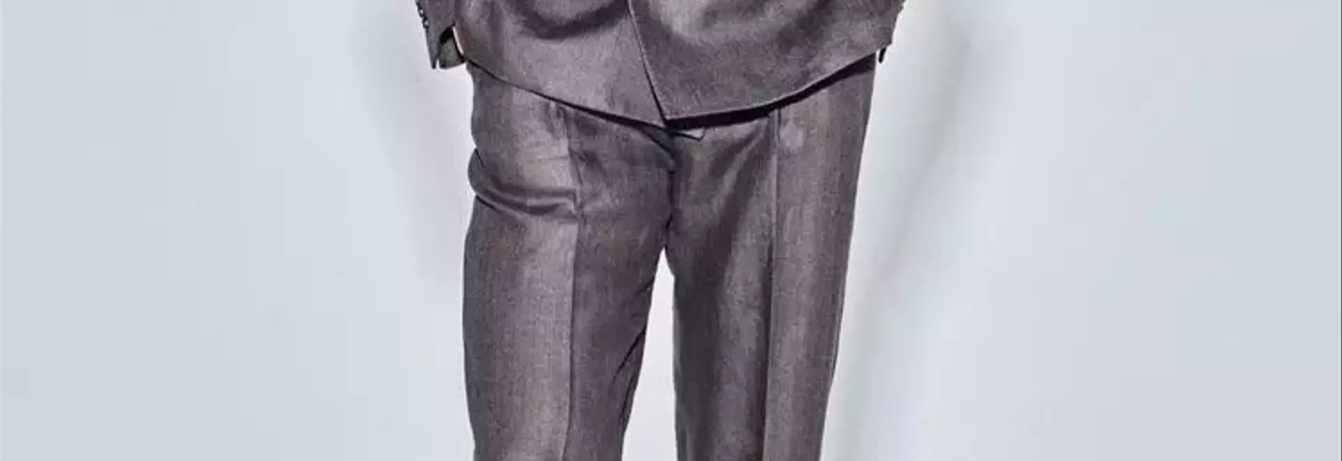 The Ultimate Guide to Men's Linen Suits: Stay Cool and Stylish in 2026