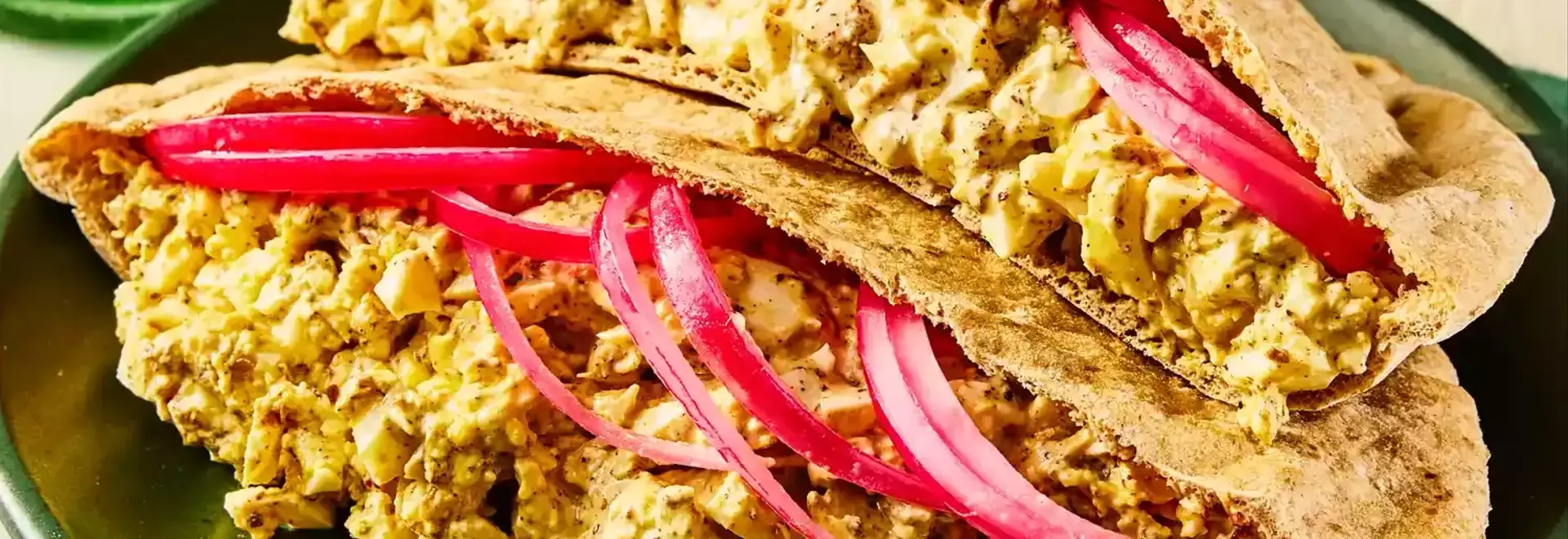 Mediterranean-Inspired Egg Salad Pita: A Quick and Healthy Lunch