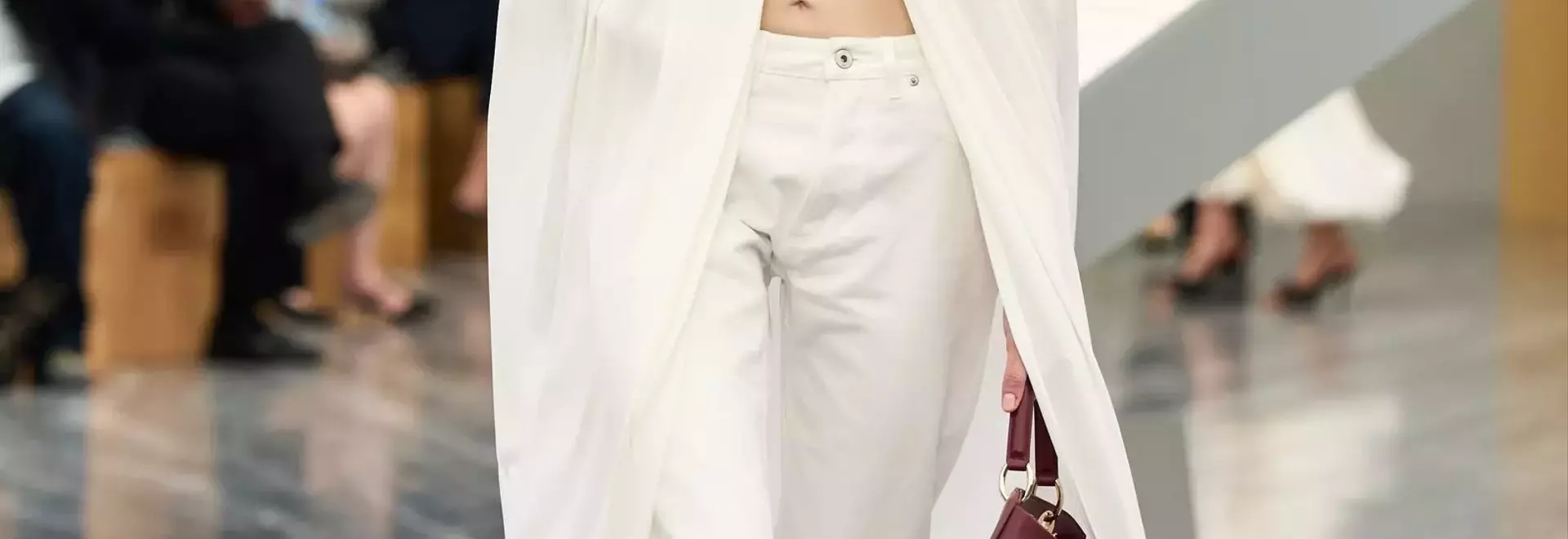White Jeans: From Risky Wardrobe Item to Chic Fashion Essential