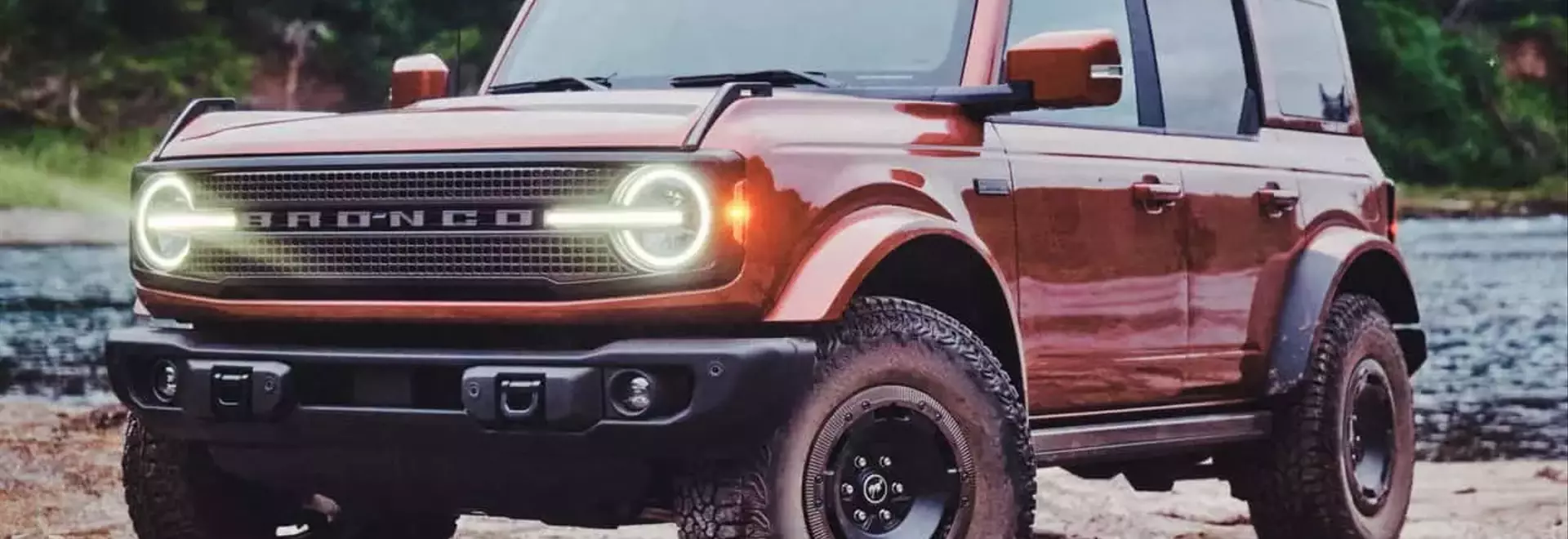 Ford Unveils Bronco Filson with Raptor Engine and Sasquatch Package