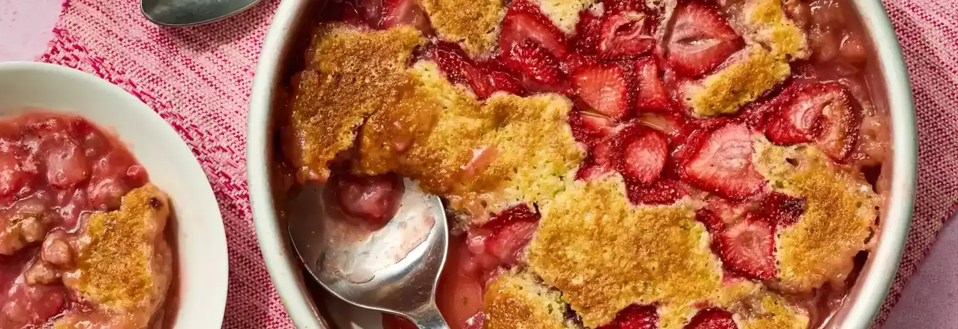 Innovative Strawberry Spoon Cake: A Culinary Delight