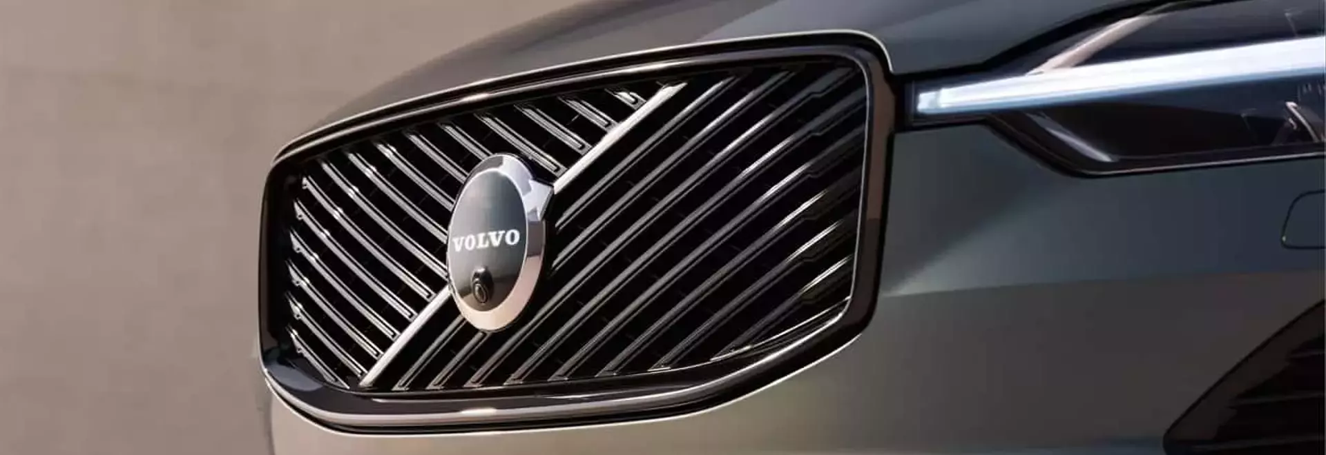 Volvo XC60 Set for Major Electrified Powertrain and Design Refresh