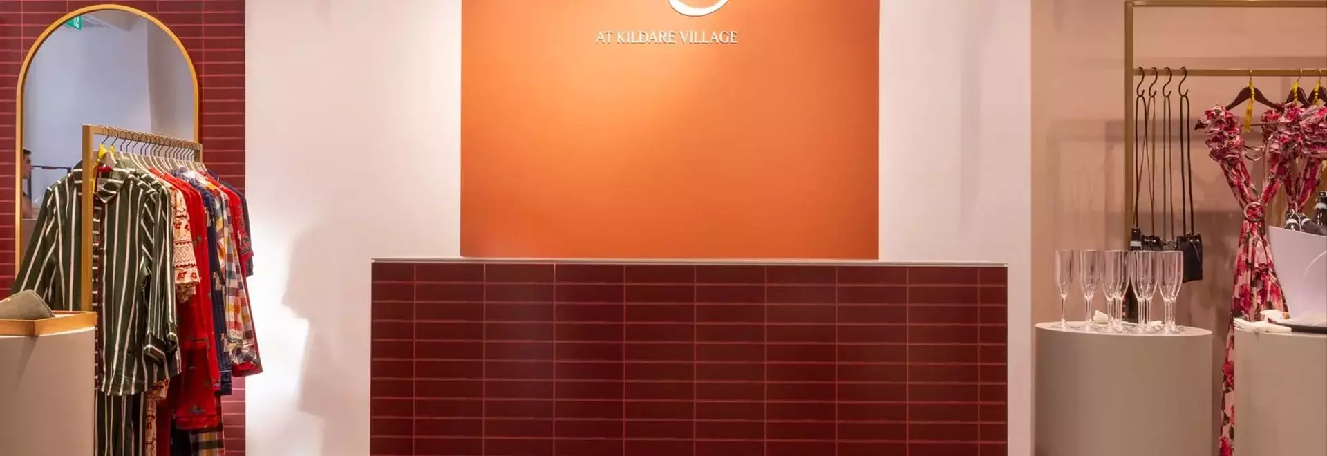 The Disappearing Fitting Room: Retail's Cost-Cutting Measure or Customer Experience Blunder?
