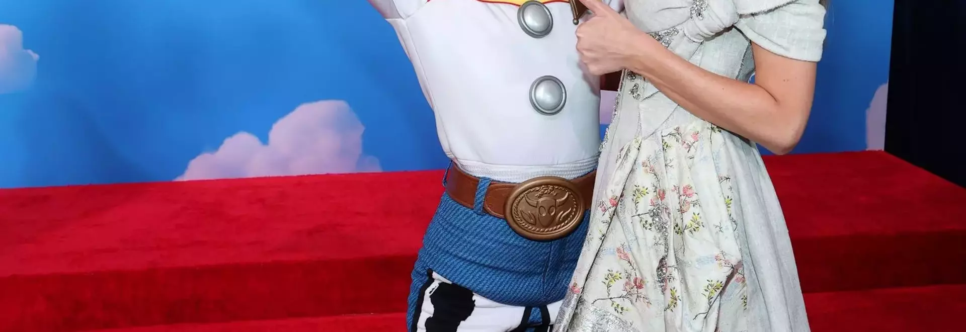 Taylor Swift's 'Toy Story 5' Premiere: A Tribute to Jessie