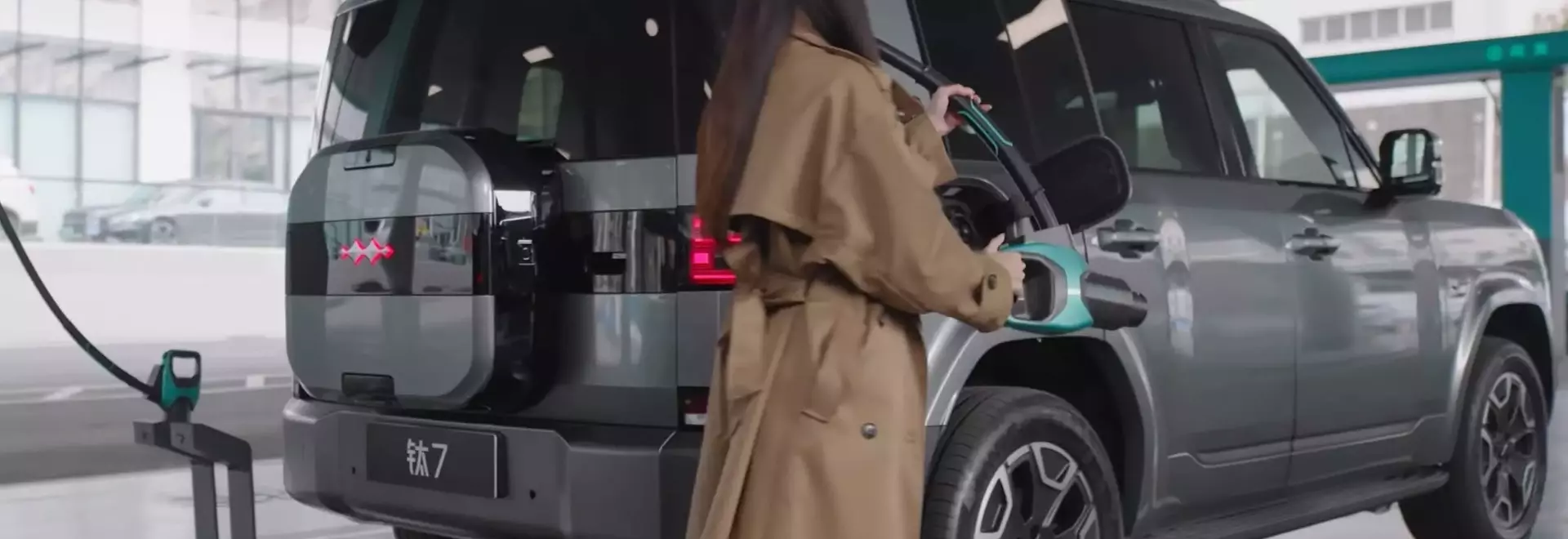 BYD's Revolutionary 5-Minute Flash Charging: A Game Changer for EVs