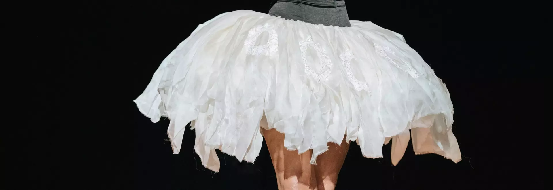 Rosalía's Dior Tour Wardrobe: A Fusion of Fashion and Performance