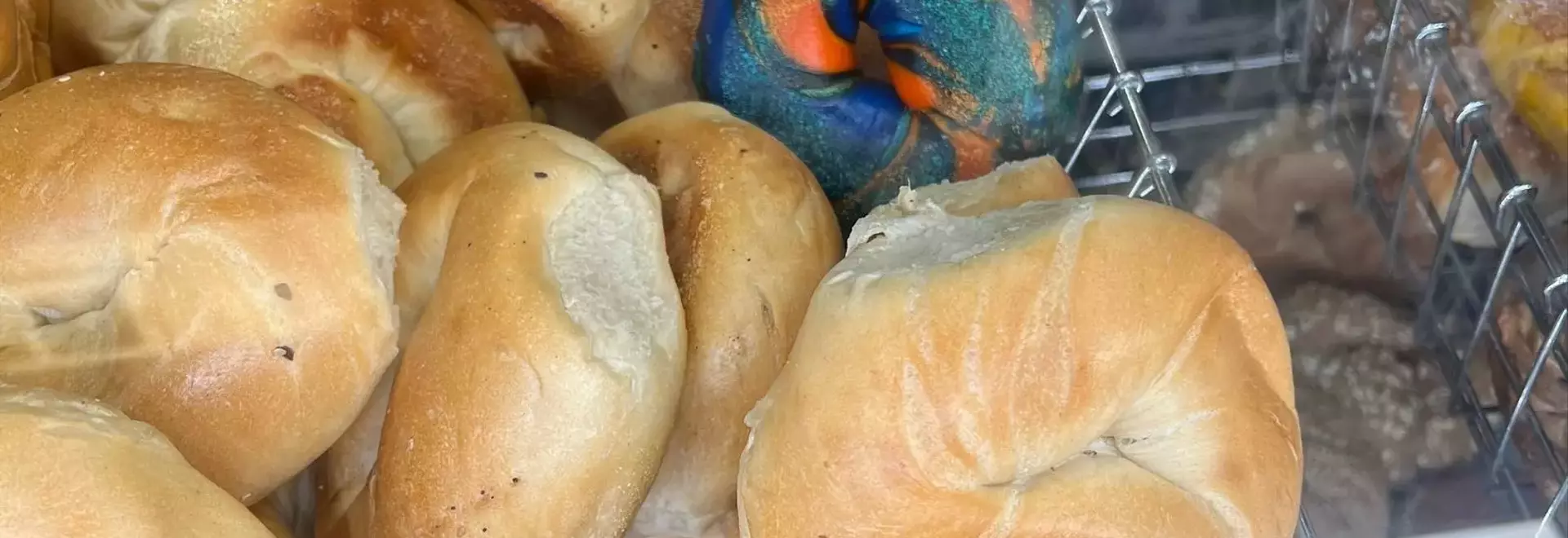 NYC's Culinary Scene Catches Knicks Fever with Themed Delicacies
