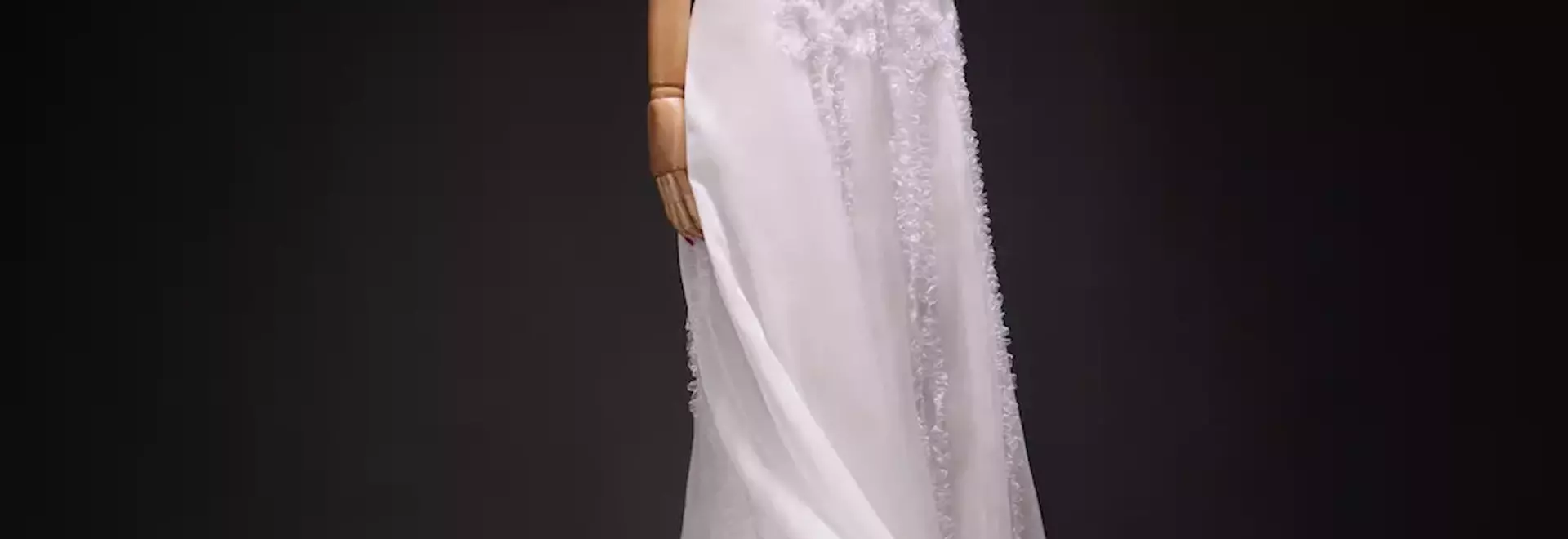 Susie Cave's New Venture: "Weddings and Funerals" Redefines Occasion Wear with Personalized Elegance